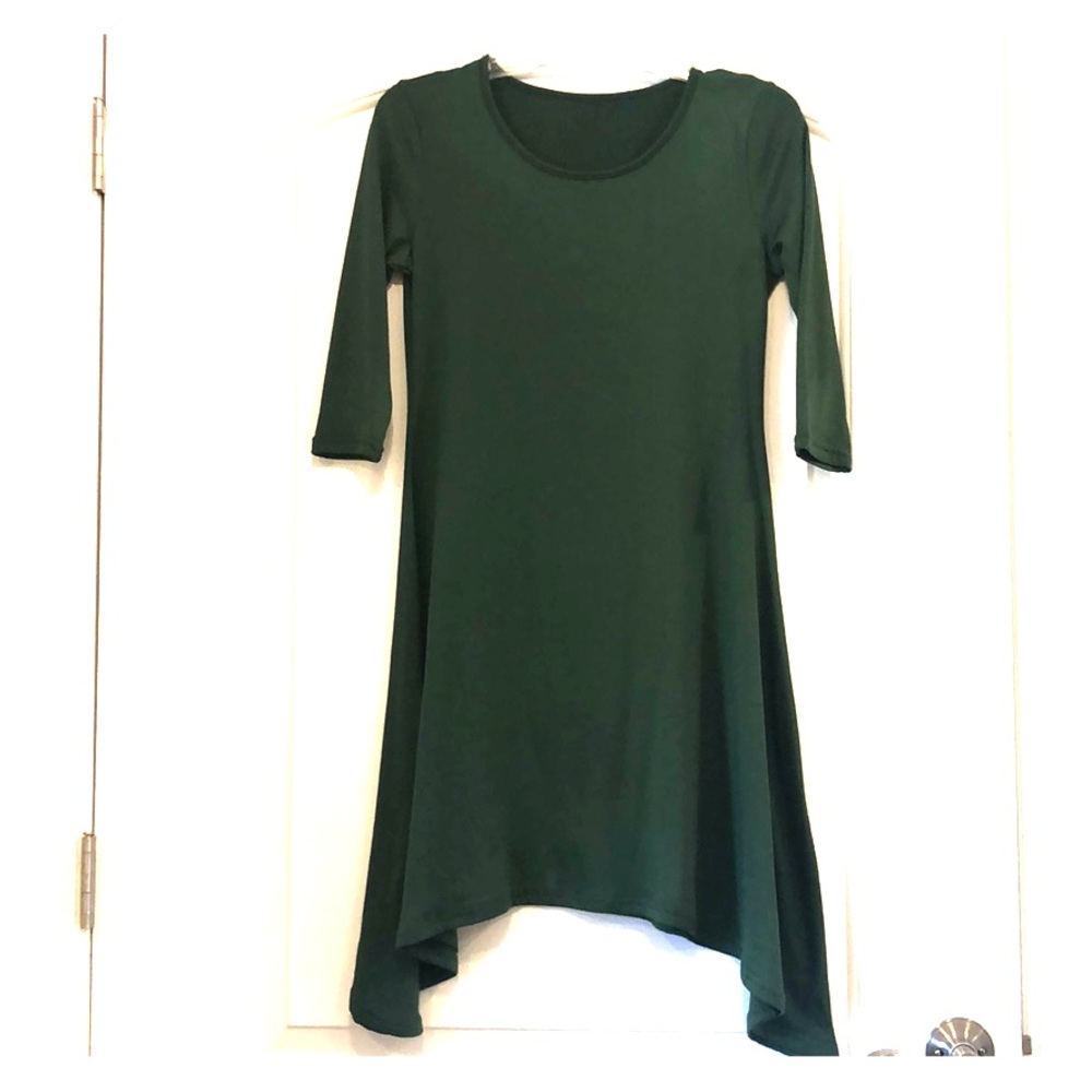 Green long sleeve dress